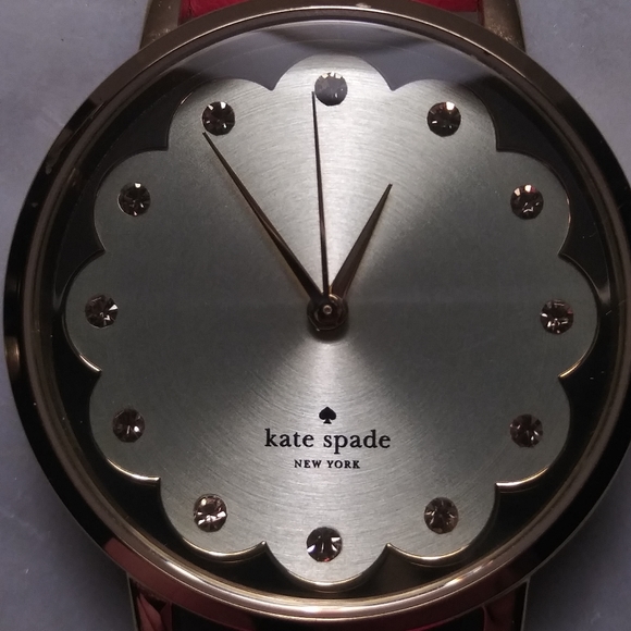 Katie Spade wrist watch - Picture 2 of 5